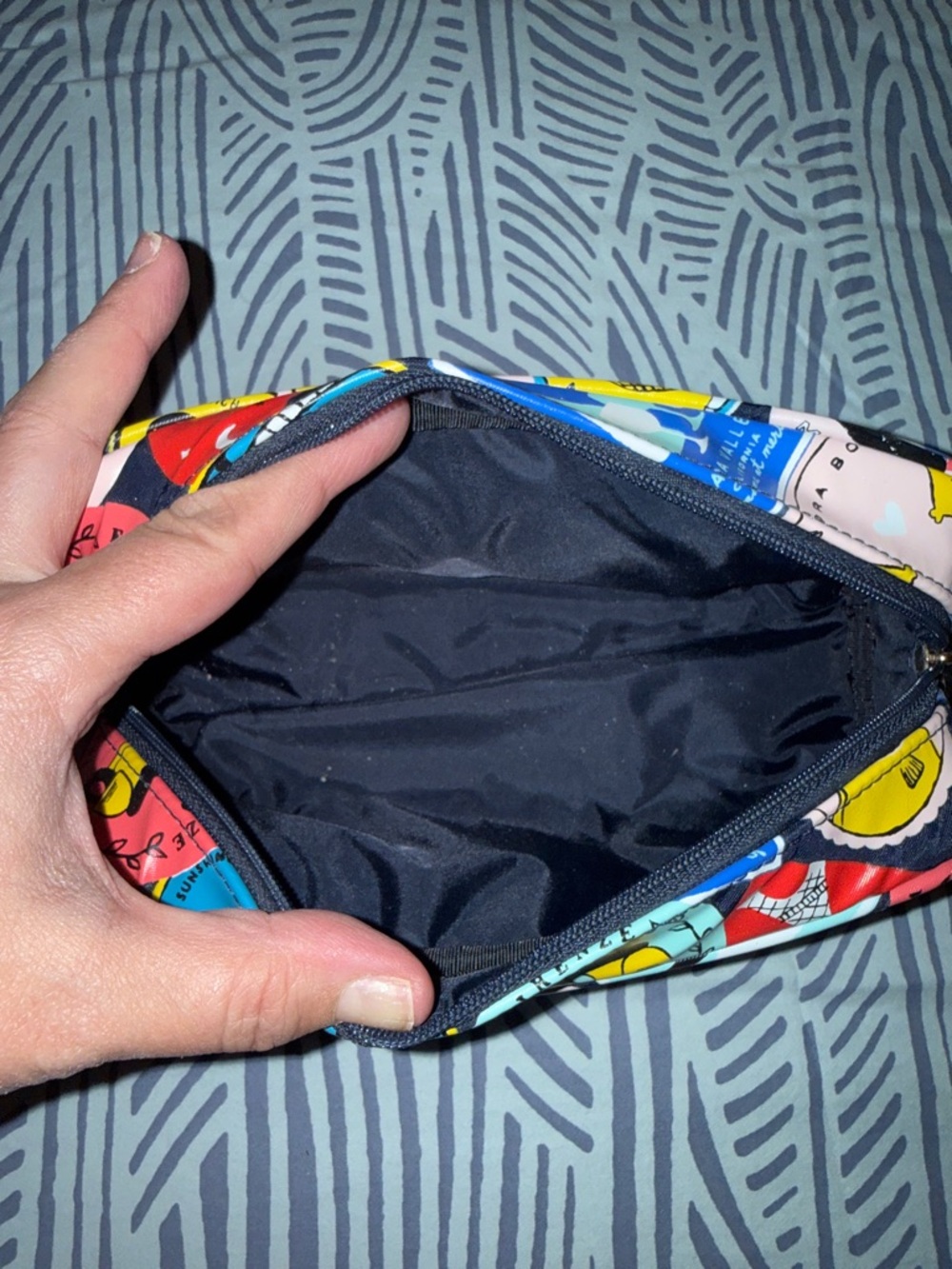 Kate Spade travel toiletry case - Picture 8 of 9